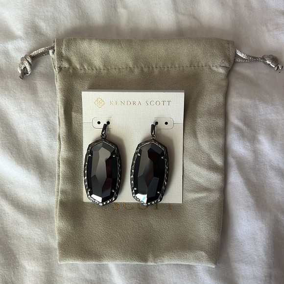 Kendra Scott Black Earrings 1